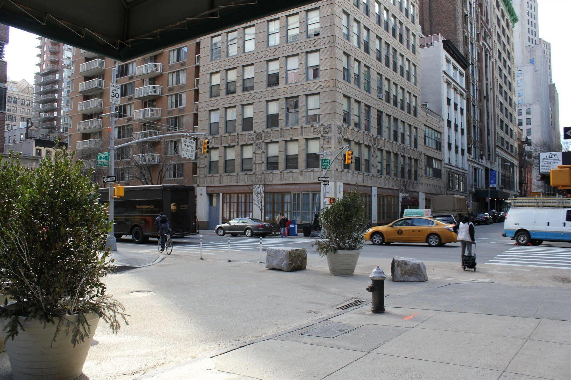 Serene Homes E25 New York Exterior foto